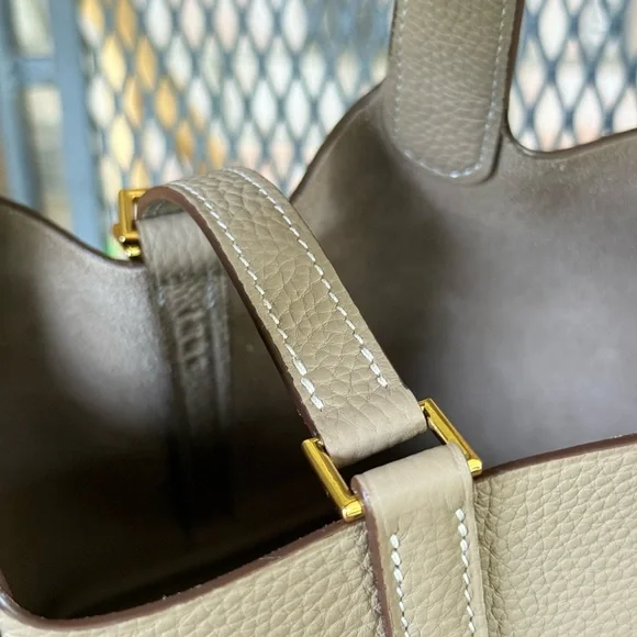 Elegant Gray Leather Tote Bag hermes style - Picture 4 of 5